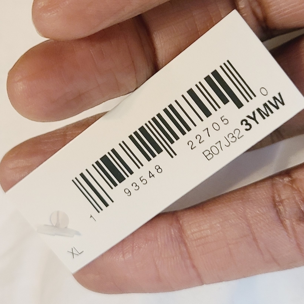 Amazon Essentials | Women's Basic White Button-Do… - image 10